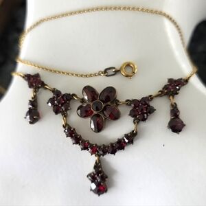Vintage Bohemian Garnet Necklace Gold